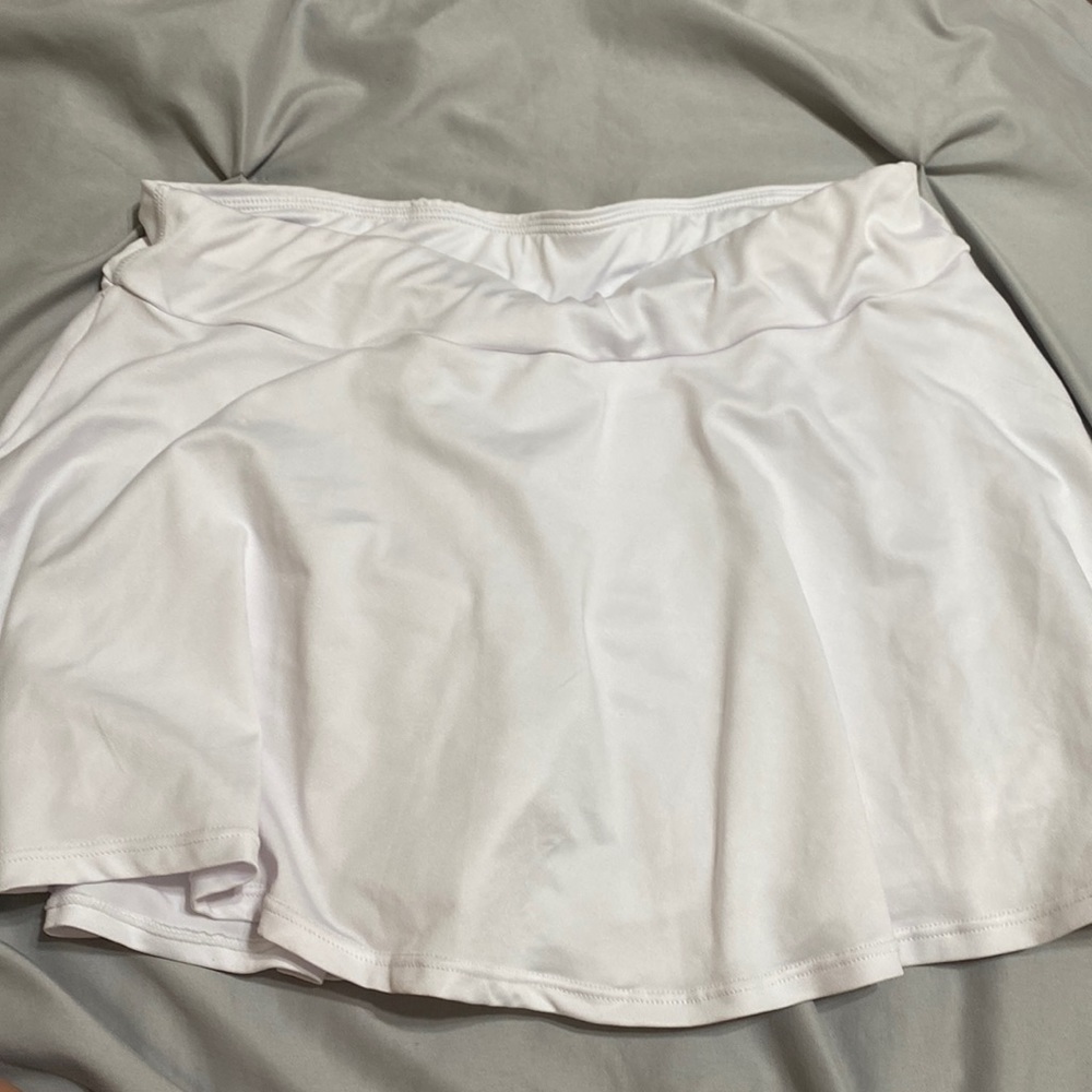 White athletic skirt lightly worn
